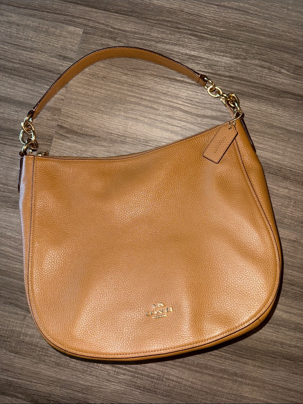 Coach Pebbled Leather Shoulder Hobo Bag in Tan Brown with Gold Hardware